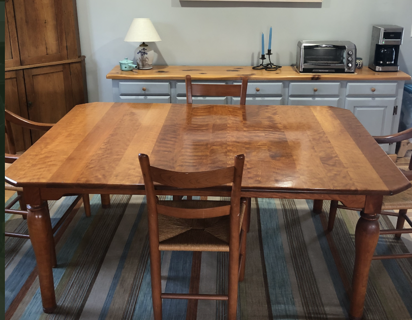 Tiger maple dining table set